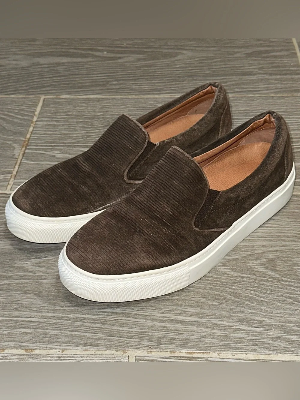 M. Gemi Cerchio Brown Corduroy Suede Slip On Sneakers Women’s 39 Casual Comfort